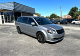 Used 2017 Dodge Grand Caravan SXT w/ Blacktop Package image 2
