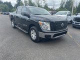 Used 2019 Nissan Titan SV image 3