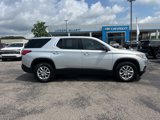 Used 2020 Chevrolet Traverse LS image 2