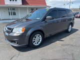 Used 2019 Dodge Grand Caravan SXT image 2