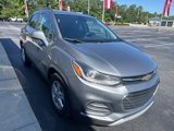 Used 2019 Chevrolet Trax LT w/ LT Convenience Package image 2