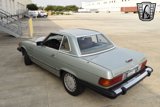 Used 1988 Mercedes-Benz 560 SL image 3