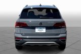 Used 2022 Volkswagen Taos SE image 4