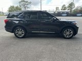 Used 2021 Ford Explorer Limited w/ Equipment Group 301A image 6