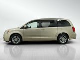 Used 2013 Dodge Grand Caravan SXT image 2