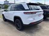 New 2025 Jeep Grand Cherokee Altitude image 4