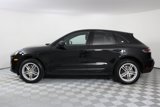 Certified 2025 Porsche Macan image 2