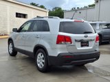 Used 2013 Kia Sorento LX w/ Convenience Pkg image 3