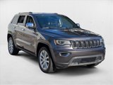 Used 2017 Jeep Grand Cherokee Limited w/ Luxury Group II image 3