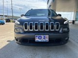 Used 2015 Jeep Cherokee Latitude w/ Comfort/Convenience Group image 3