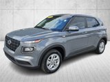 Certified 2022 Hyundai Venue SE image 2