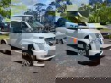 Used 2019 Dodge Grand Caravan SE w/ UConnect Hands-Free Group image 2