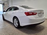 Used 2018 Chevrolet Malibu LT image 2