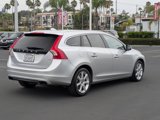 Used 2017 Volvo V60 T5 Premier w/ Convenience Package image 5