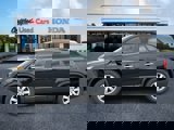 Used 2013 Kia Sorento LX image 2