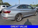 Used 2019 Volkswagen Jetta image 3