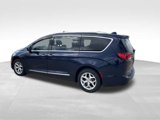 Used 2017 Chrysler Pacifica Touring-L Plus w/ Tire & Wheel Group image 4