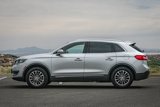 Used 2017 Lincoln MKX Select w/ Select Plus Package image 3