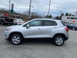 Used 2019 Chevrolet Trax LT w/ LT Convenience Package image 2