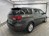 Used 2017 Kia Sedona LX w/ LX Essentials Premium Package image 5