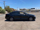 Used 2017 Volkswagen Jetta SE image 3
