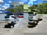 Used 2021 Chevrolet Equinox LT w/ Driver Convenience Package image 4