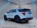 Used 2022 Ford Explorer XLT w/ Equipment Group 202A image 2
