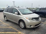 Used 2017 Toyota Sienna Limited image 3