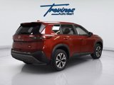 Used 2023 Nissan Rogue SV image 2
