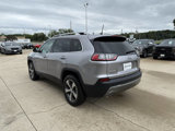 Used 2019 Jeep Cherokee Limited image 3