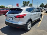 Used 2017 Nissan Rogue Sport SV image 3