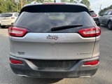 Used 2017 Jeep Cherokee Limited image 4