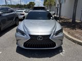 Used 2022 Lexus ES 350 Ultra Luxury image 2