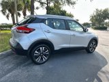 Used 2020 Nissan Kicks SV image 3