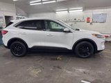 Used 2021 Ford Escape SE image 2