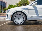Used 2023 Bentley Bentayga Plug-In Hybrid image 6