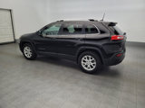 Used 2017 Jeep Cherokee Latitude w/ Comfort/Convenience Group image 3