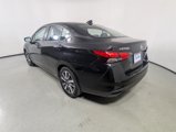 Used 2022 Nissan Versa SV image 5