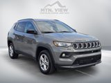 Used 2023 Jeep Compass Latitude image 2