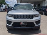 New 2025 Jeep Grand Cherokee Laredo image 3