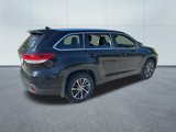 Used 2019 Toyota Highlander AWD V6 image 4