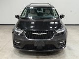 Used 2021 Chrysler Pacifica Touring-L image 3