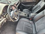 Certified 2021 Porsche Macan image 4
