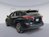 Used 2020 Toyota Highlander XLE image 4