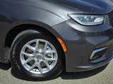 Used 2022 Chrysler Pacifica Touring-L image 3