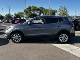 Used 2020 Nissan Rogue Sport SV image 3