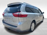 Used 2016 Toyota Sienna XLE image 4
