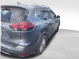 Used 2020 Nissan Rogue SV image 3
