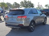 Used 2017 Kia Sorento EX image 3