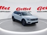 Used 2021 Volkswagen Tiguan S image 2